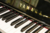 ヤマハ　YAMAHA　UX30Bl中古ピアノ