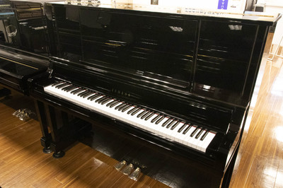 ヤマハ　YAMAHA　UX30A中古ピアノ