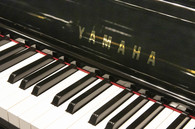 ヤマハ　YAMAHA　UX30A中古ピアノ