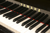 ヤマハ　YAMAHA　C1中古ピアノ