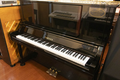 ヤマハ　YAMAHA　UX300中古ピアノ