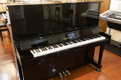 ヤマハ　YAMAHA　UX30Bl中古ピアノ